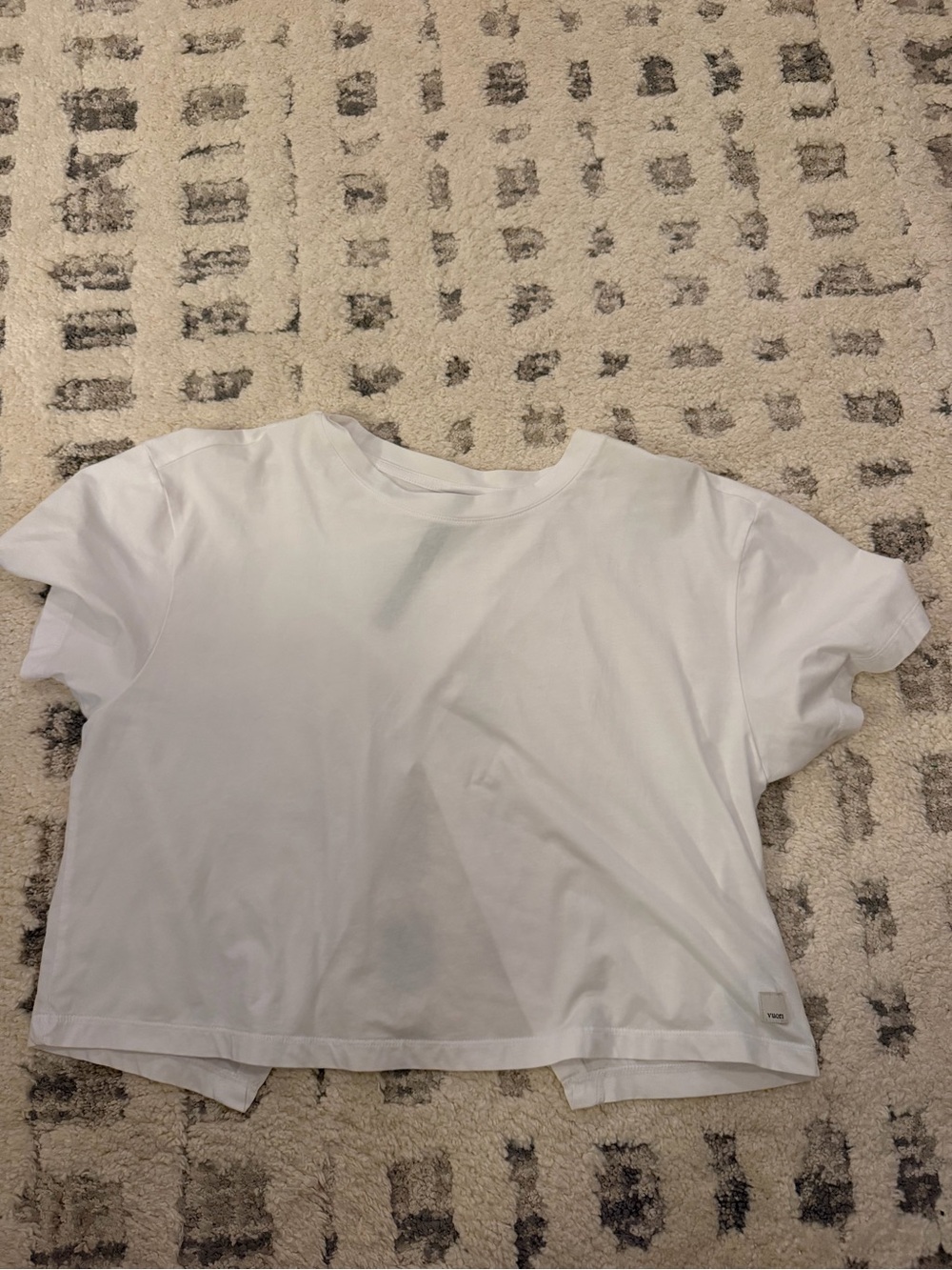 Vuori White Crop T-Shirt NWOT - Picture 1 of 5